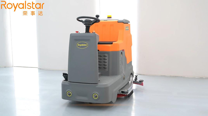 為什么工業(yè)洗地機(jī)和掃地機(jī)對醫(yī)療保健行業(yè)至關(guān)重要